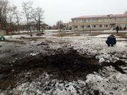 Бойовики обстріляли школу і дитсадок на Луганщині: у будівлях перебували діти