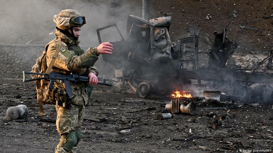 Germany reverses ban on weapon sales to Ukraine — as it happened | News | DW | 26.02.2022