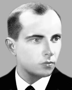 0300e0gv-dc8e-472x591.jpg