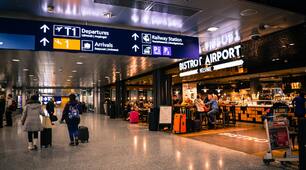 At The Airport. Present Perfect Tense.