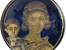 Розкішний живопис прадавніх римлян: як створювали дивовижні портрети на дні склянок - ЗНАЙ ЮА