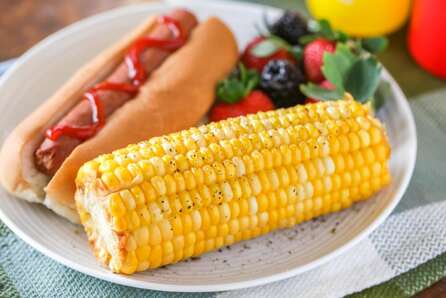 How to Microwave Corn on the Cob | Lil' Luna