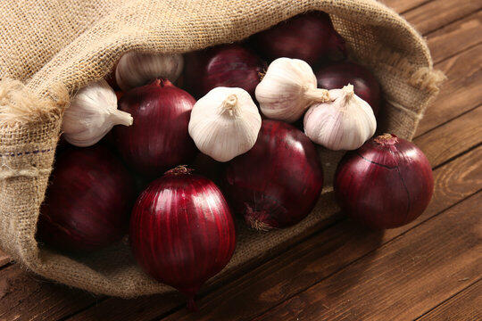 Red Onions Bag Images – Browse 3,544 Stock Photos, Vectors, and Video | Adobe Stock