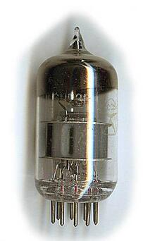 0300muie-52ab-447x753.jpg