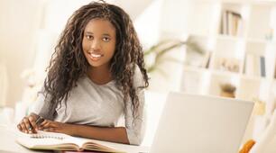 Reading. 7 tips for tidy desk