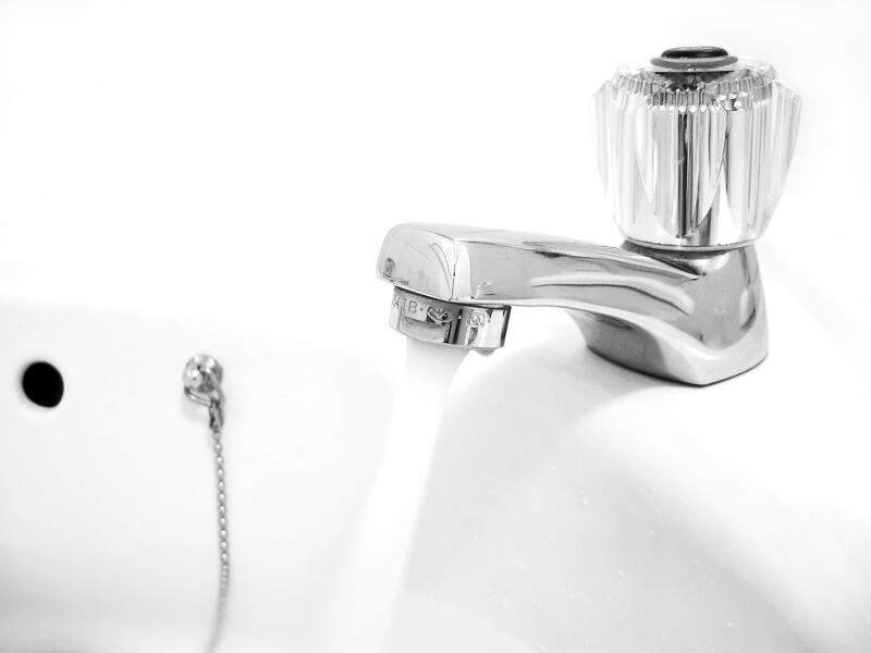 TAP WATER - определение и синонимы слова tap water в словаре английский языка