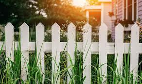 Does Homeowners Insurance Cover Fences? | Travelers Insurance