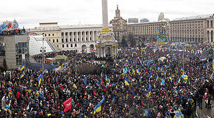 Суспільно-політичне життя у 2005-2013 рр. 