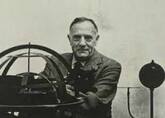 Эдвин Хаббл (20 ноября 1889 - 28 сентября 1953) , американский астроном