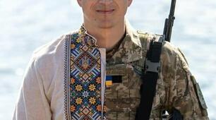 Україна вишиває долю...