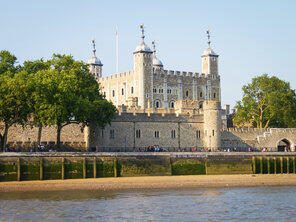 030105p9-4d38-296x222.jpg