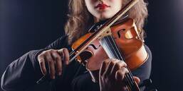 What's The Difference Between A Fiddle And A Violin? – Andyax Music