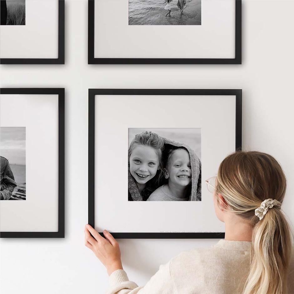Custom Picture Frames Online | Framefox