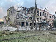 Росіяни вгатили у дві школи на Донеччині