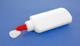 Best Liquid Glue for Art Projects and Crafting – ARTnews.com