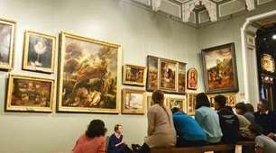 (Копія) Visiting Museums