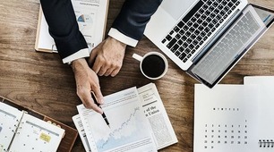 Презентація на тему :"Професія «Фінансист»"