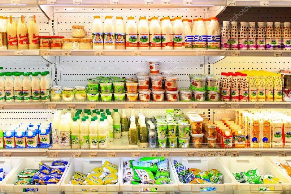Shop of dairy products – Stock Editorial Photo © alexmak72427 #103486448